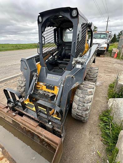 Used 2015 John Deere 326E Skid Steer high flow, 2 speed transmission