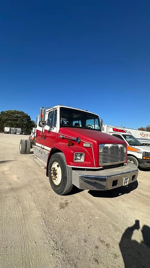Used 2000 FREIGHTLINER Fl80 Crew Cab