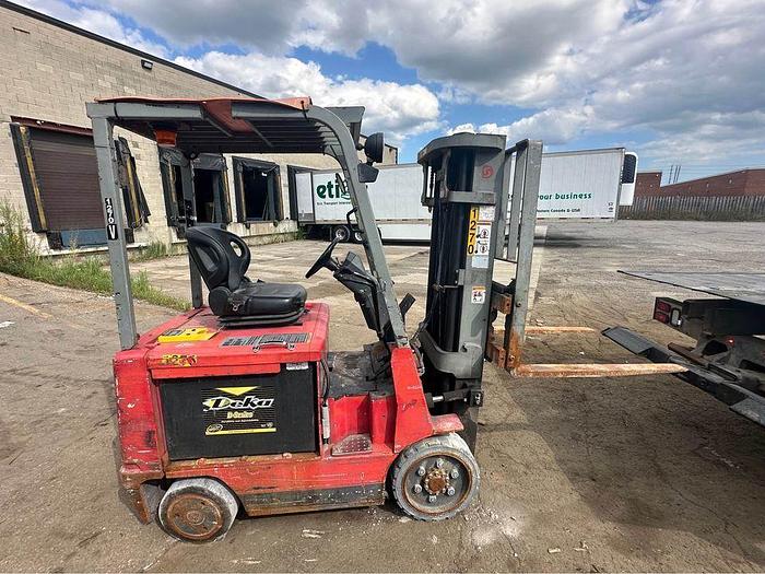 Used 2005 Raymond DSD50 Forklift 3 Stage Mast, Side shift