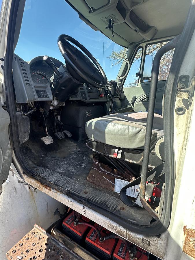 Used 2006 International 4400 series Single Axle Day cab Highway Tractor