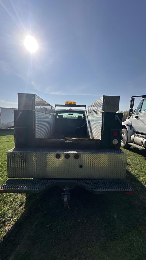 Used 2007 Ford F-150 XL 4wd serice truck