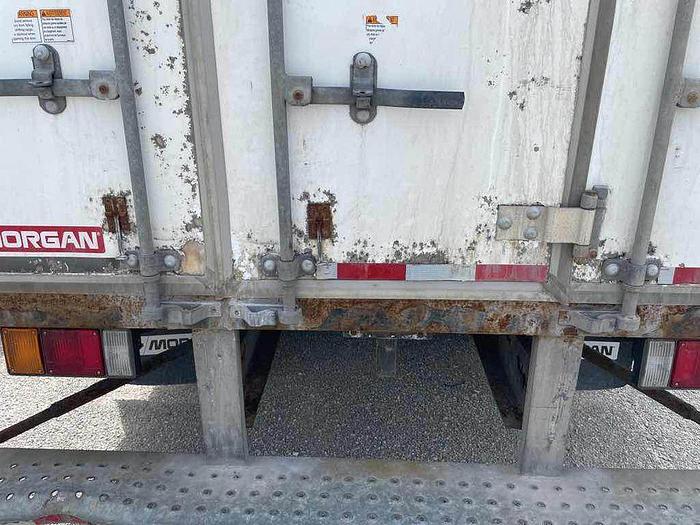 Used 2016 Isuzu NPR 18' Reefer atc/ reefer/ heater unit