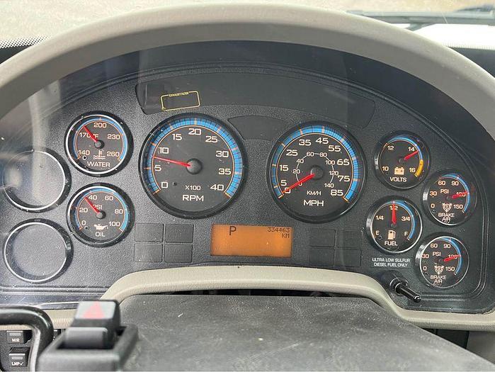 Used 2012 International 4700 Series auto, air brakes, low kms $11,495