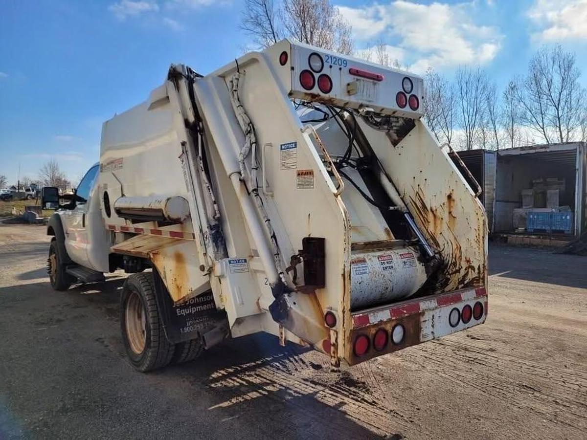 Used 2012 Ford F550 XL SD S/A refuse truck