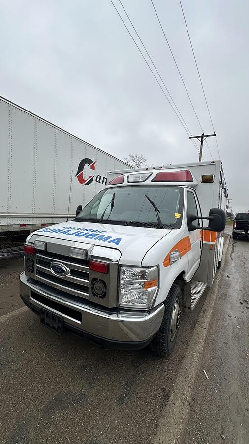 Used 2016 Ford Econoline CUTAWAY 6.8l v10 sohc 20v.