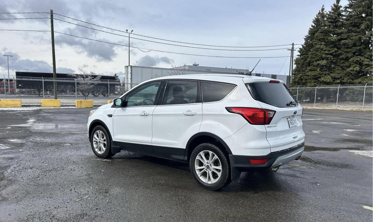 Used 2019 Ford Escape SE awd suv