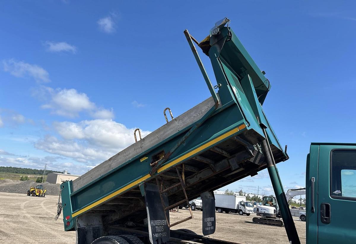 Used 2009 GMC C75 4x2 truck s/a dump truck