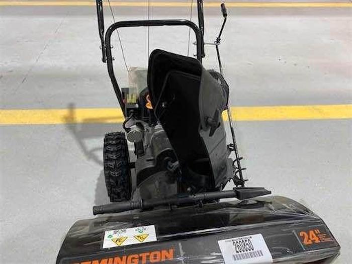 Used 2023 REMINGTON 24” SNOW THROWER snowblower brand new $850
