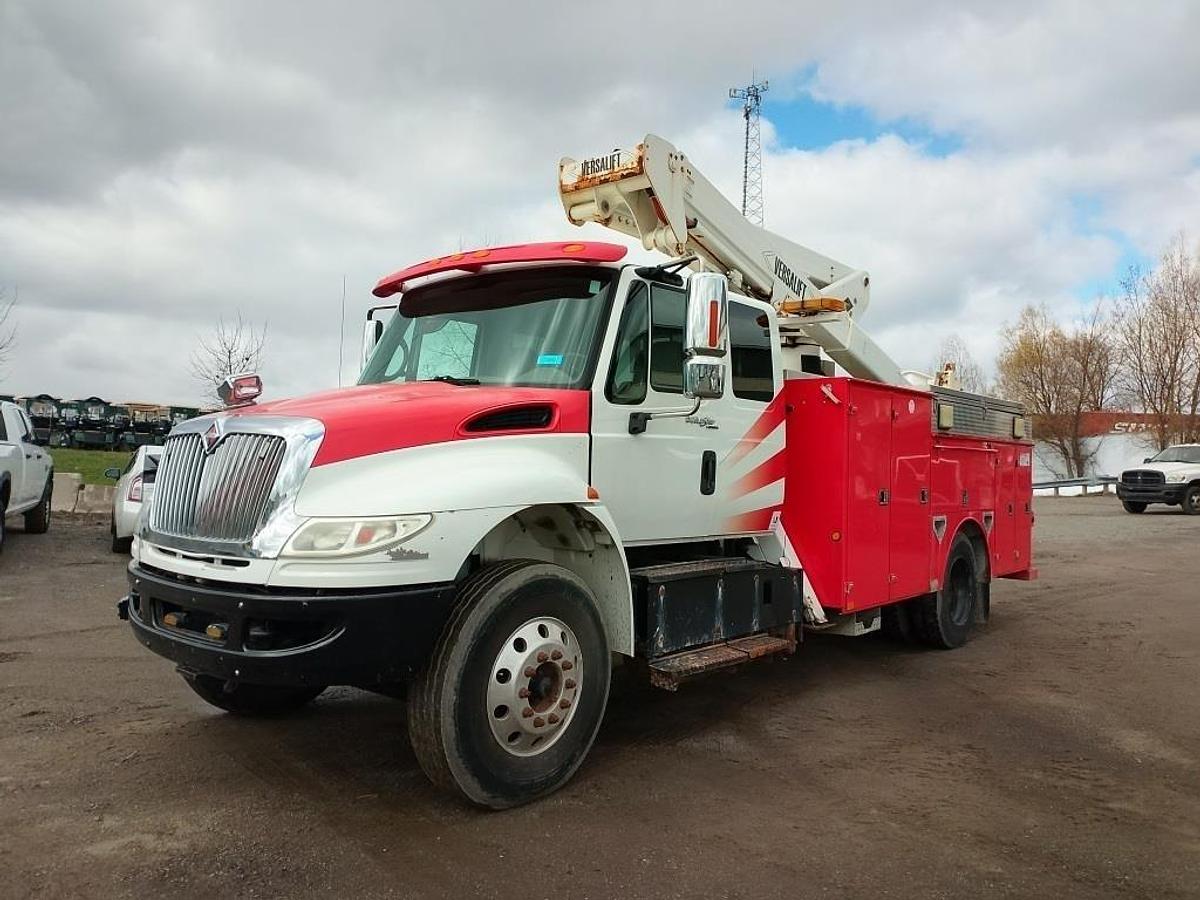 Used 2011 International DuraStar S/A Bucket Truck