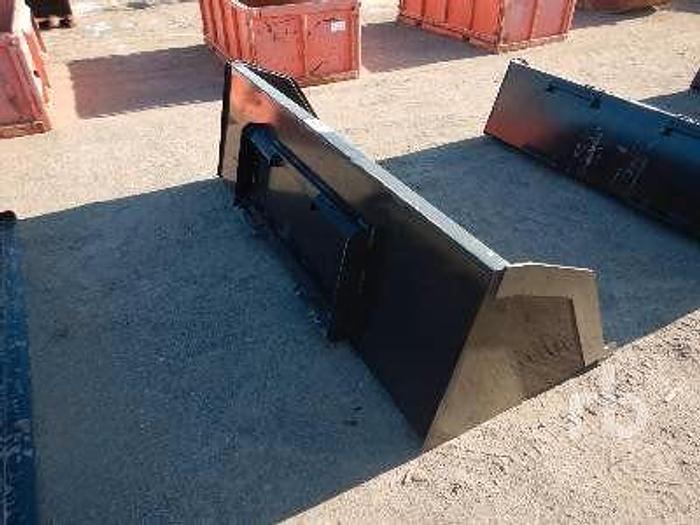 Used 2022 90 Inch. Skid Steer Snow litter dirt. Buckets