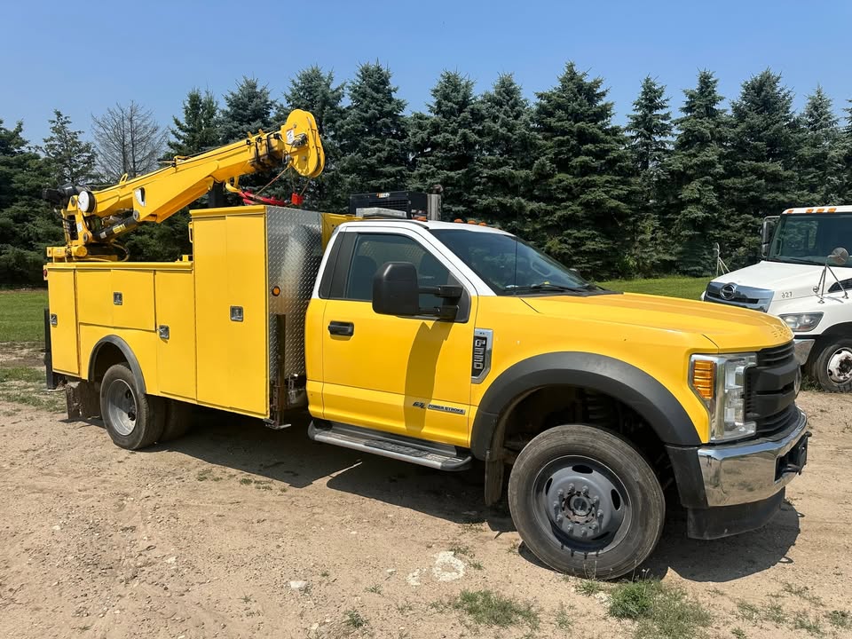 Used 2017 Ford F550 XL, 4 x 4 Service Truck crane generator, air compressor