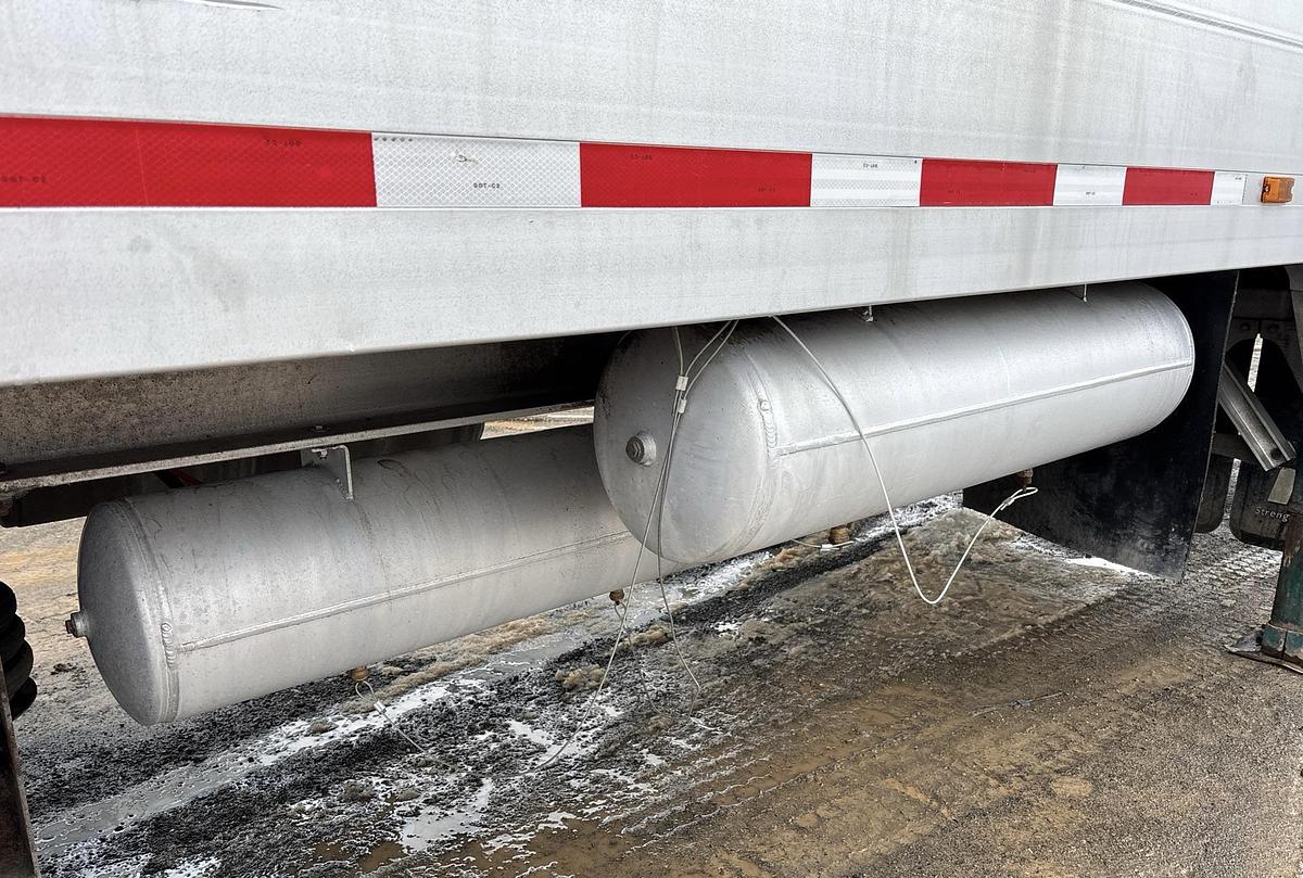 Used 2011 Titan 53 ft 5/Axle Moving Floor Trailer