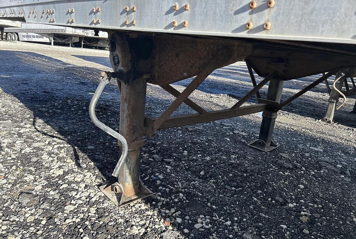 Used 2004 Trailmobile 53 ft x 102 in T/A Van Trailer