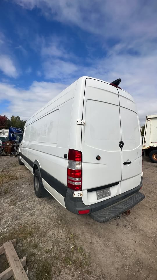 Used 2014 Marcedes Sprinter high cube