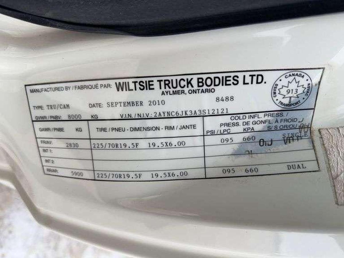 Used 2010 HINO 185 LIMITED 18' STRAIGHT TRUCK