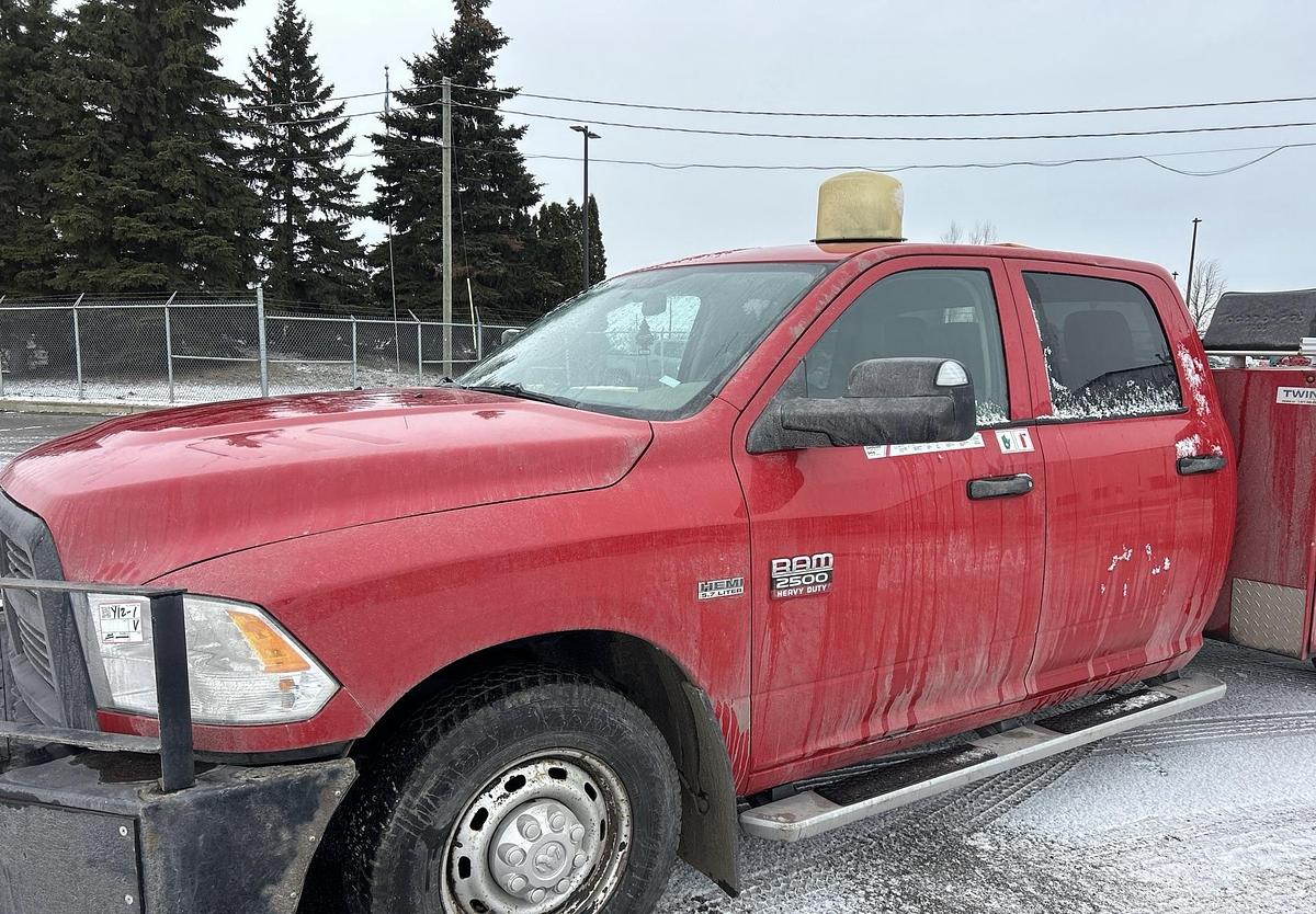 Used 2012 Ram 2500 4x2 crew cab utility truck