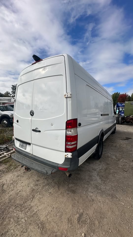 Used 2014 Marcedes Sprinter high cube