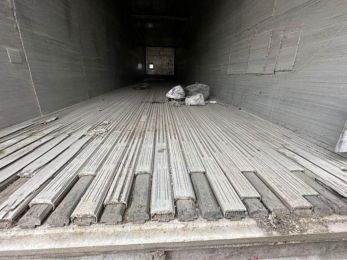 Used 2010 Titan 53 foot quad axle closed to Aluminum Live bottom