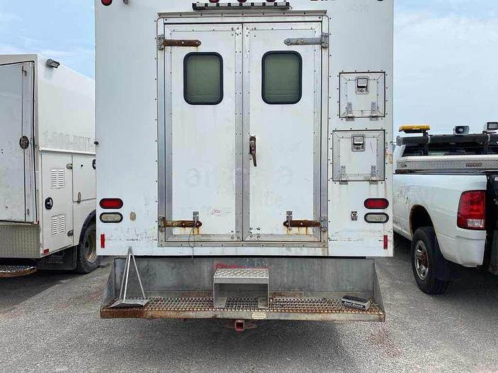 Used 2009 Ford Econoline E450 Super Duty 16' Cuber Service Truck