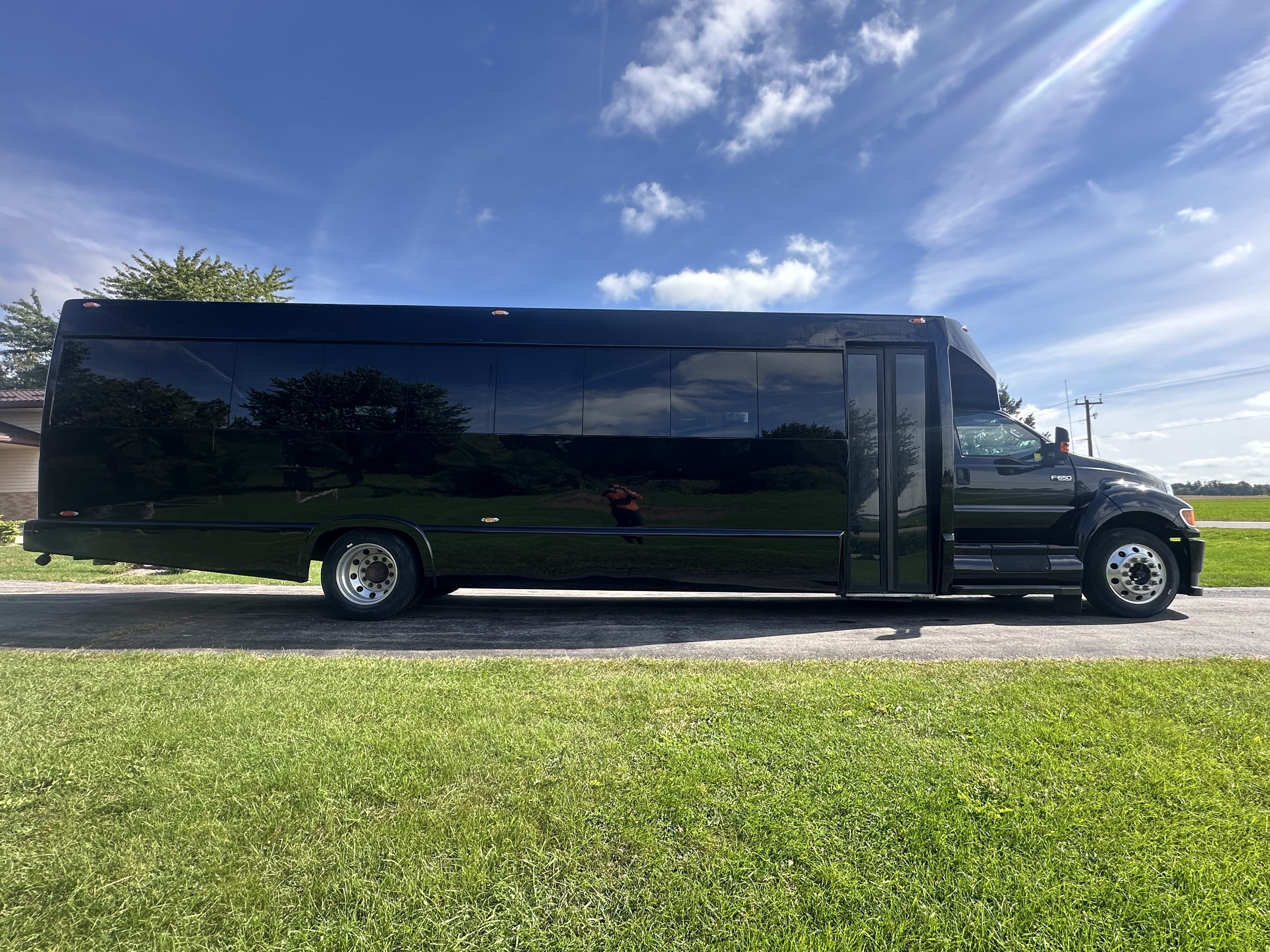 Used 2011 Ford F-650 SD Limo Coach/ Party Bus