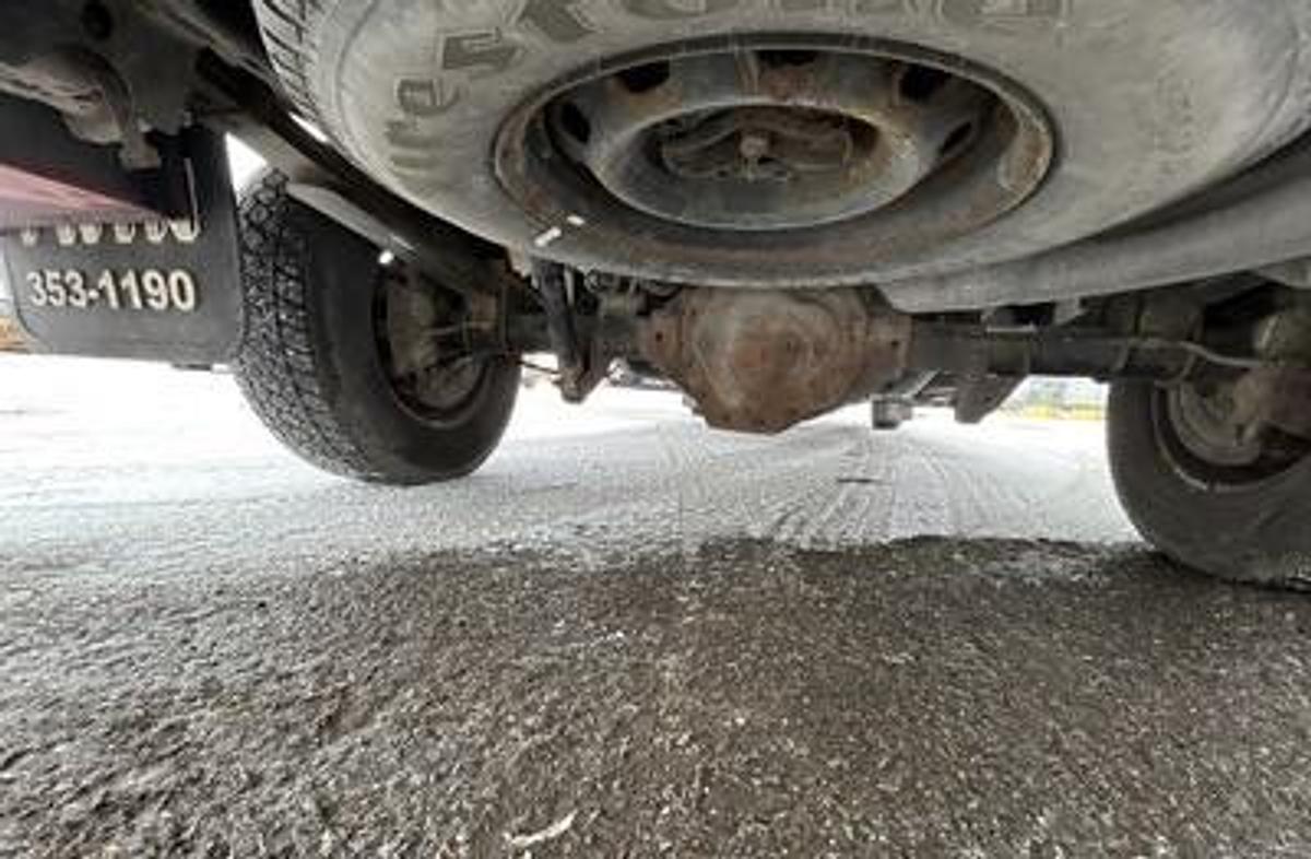 Used 2012 Ram 2500 4x2 crew cab utility truck