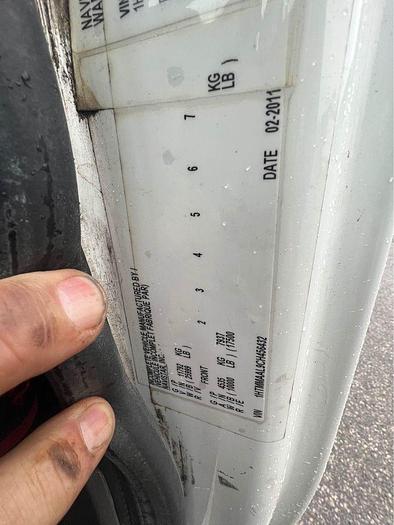 Used 2012 International 4700 Series auto, air brakes, low kms