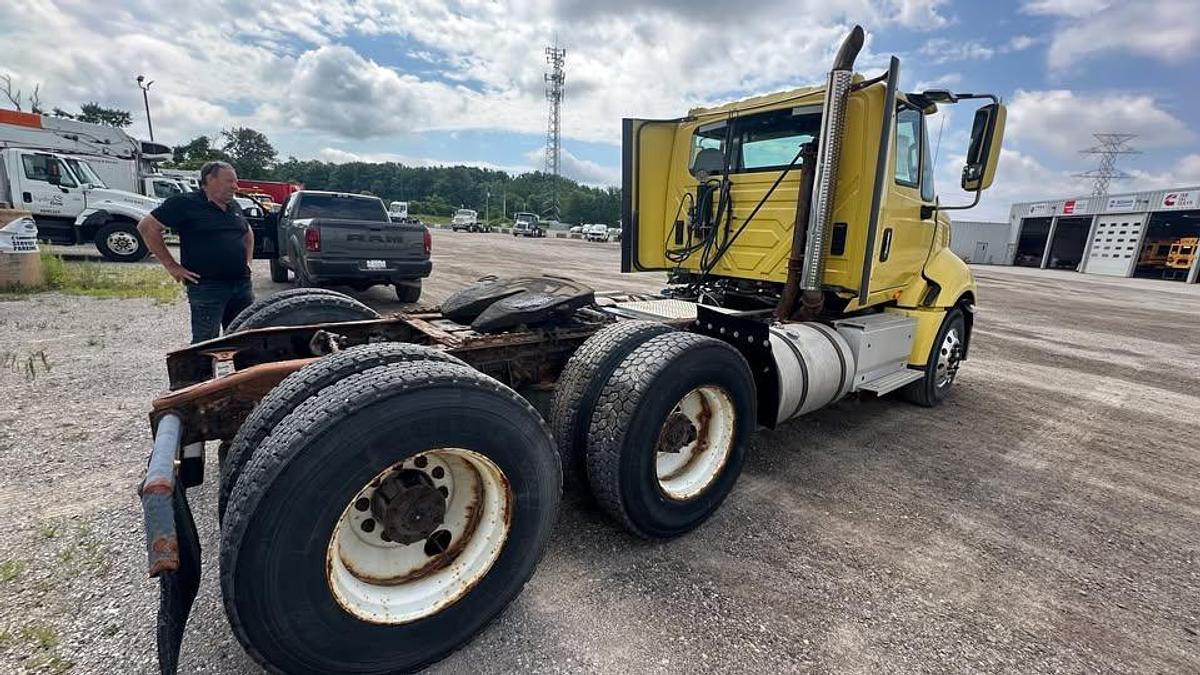 Used 2015 International Pro Star Semi truck