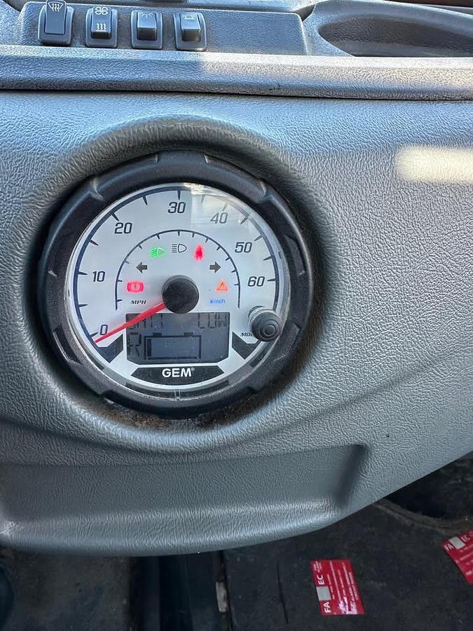 Used Polaris GEM eL XD golf/service cart