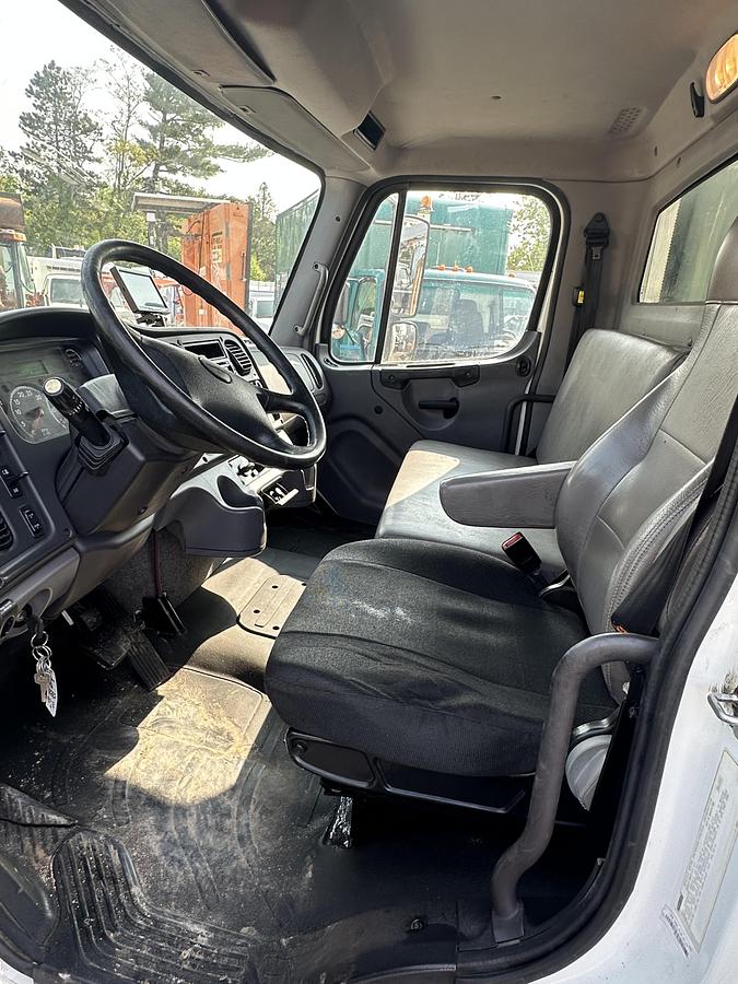 Used 2016 Freightliner M2 106 4x2 Mobile Shredding Truck