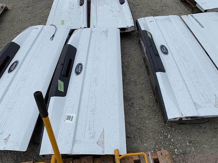 Used 2022 FORD F250 TAILGATES brand new take offs only 2 left $1,250