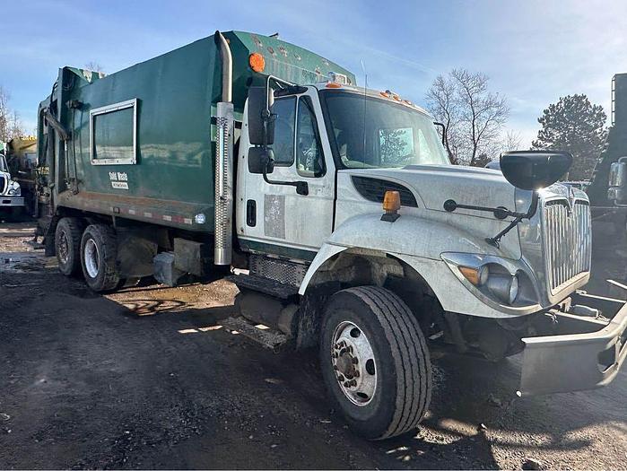 Used 2011 International 7400 GARBAGE TRUCK
