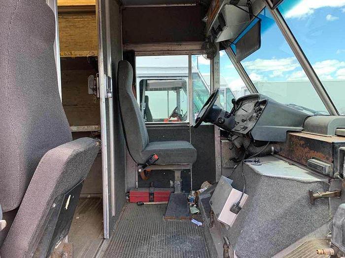 Used 2008 FORD E450 16 FOOT STEP VAN $17 K 5.4 LITRE V8 GAS POWER