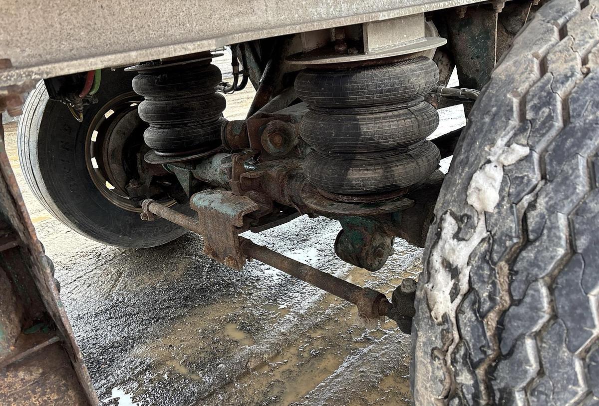 Used 2011 Titan 53 ft 5/Axle Moving Floor Trailer