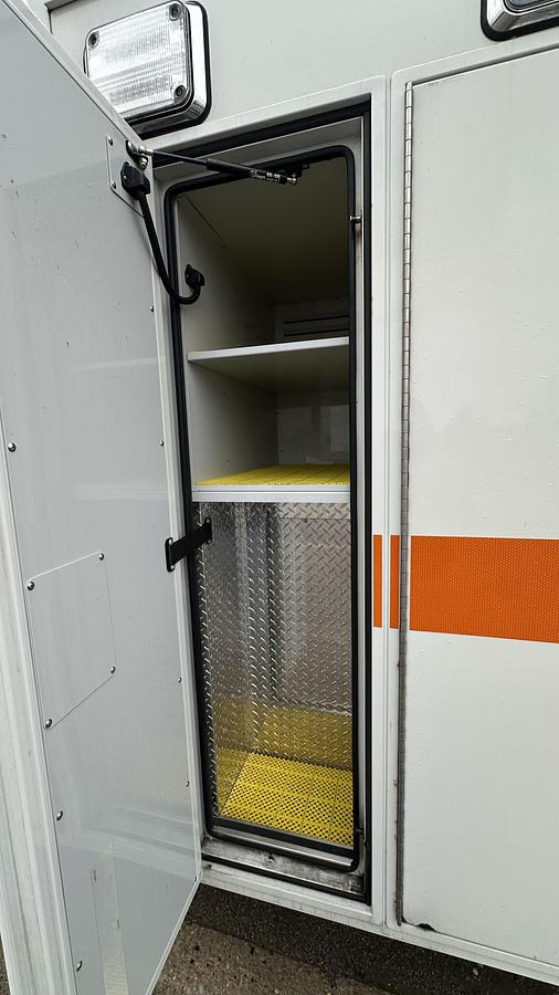 Used 2016 Ford Econoline CUTAWAY 6.8l v10 sohc 20v.