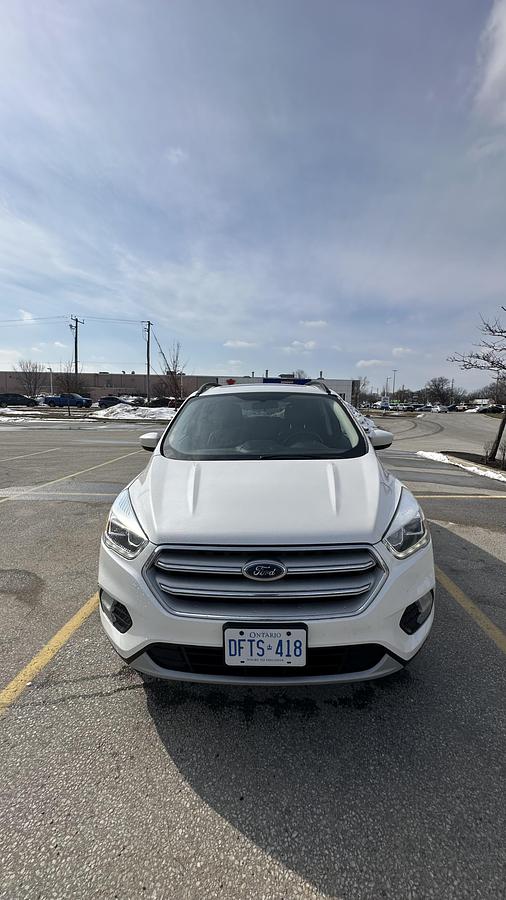 Used 2018 Ford Escape sel fully loaded
