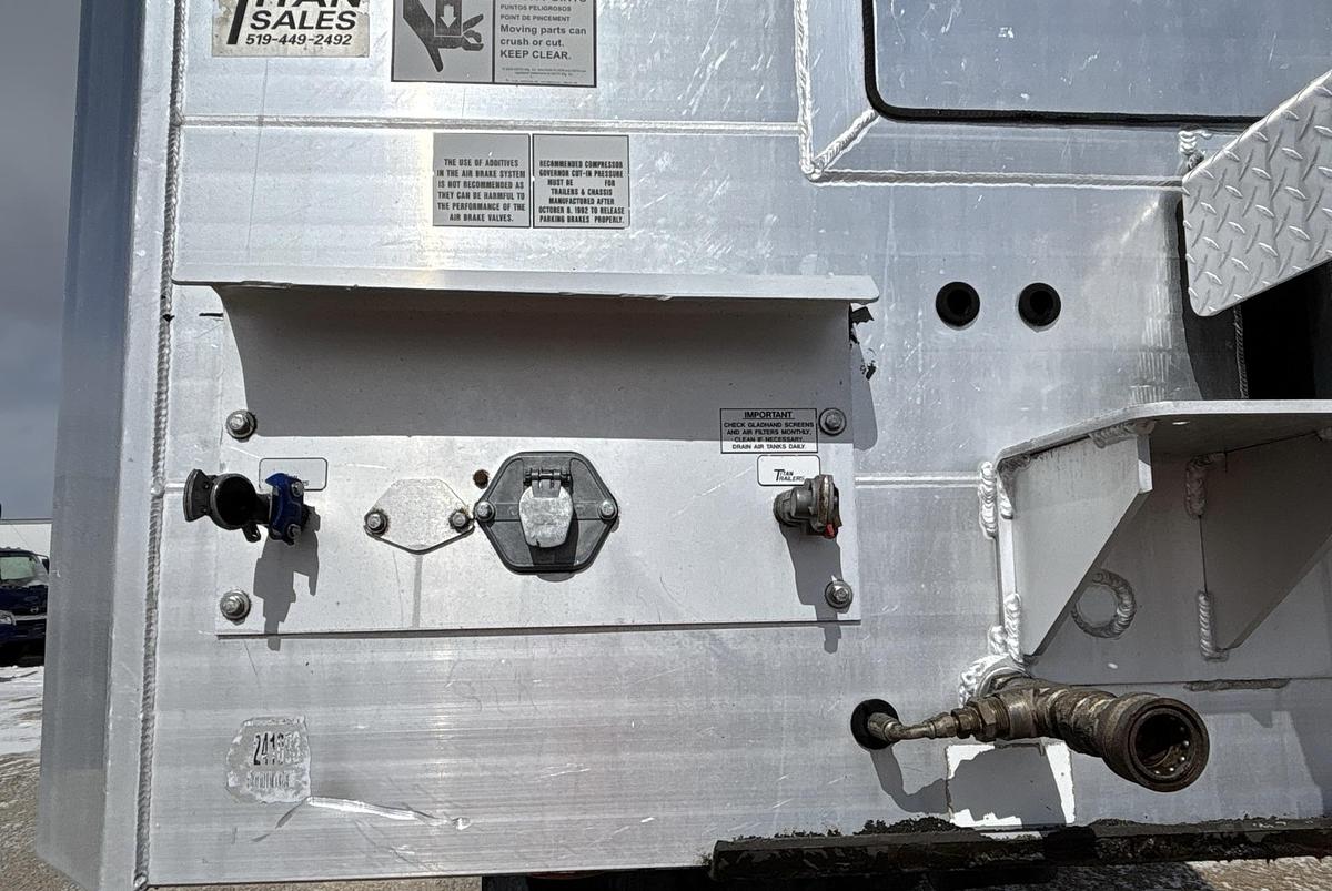 Used 2011 Titan 53 ft 5/Axle Moving Floor Trailer