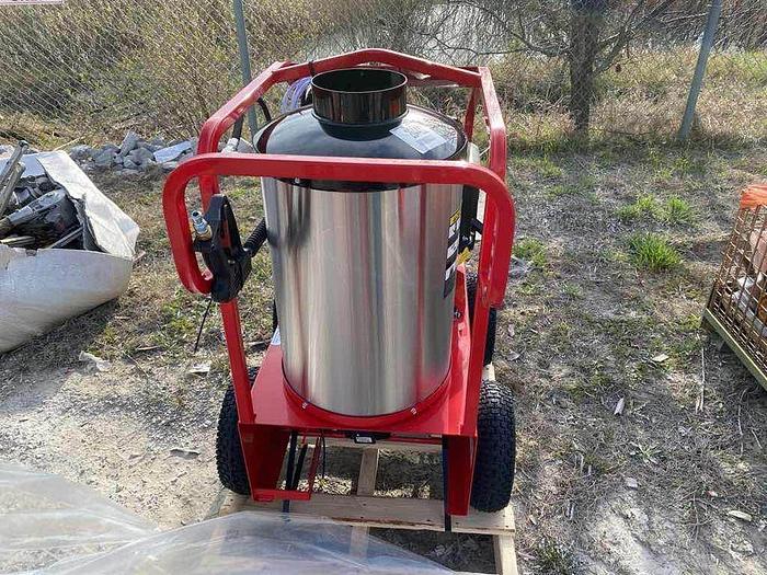 Used 2024 MAGNUM 4000 Series Hot Water Gas