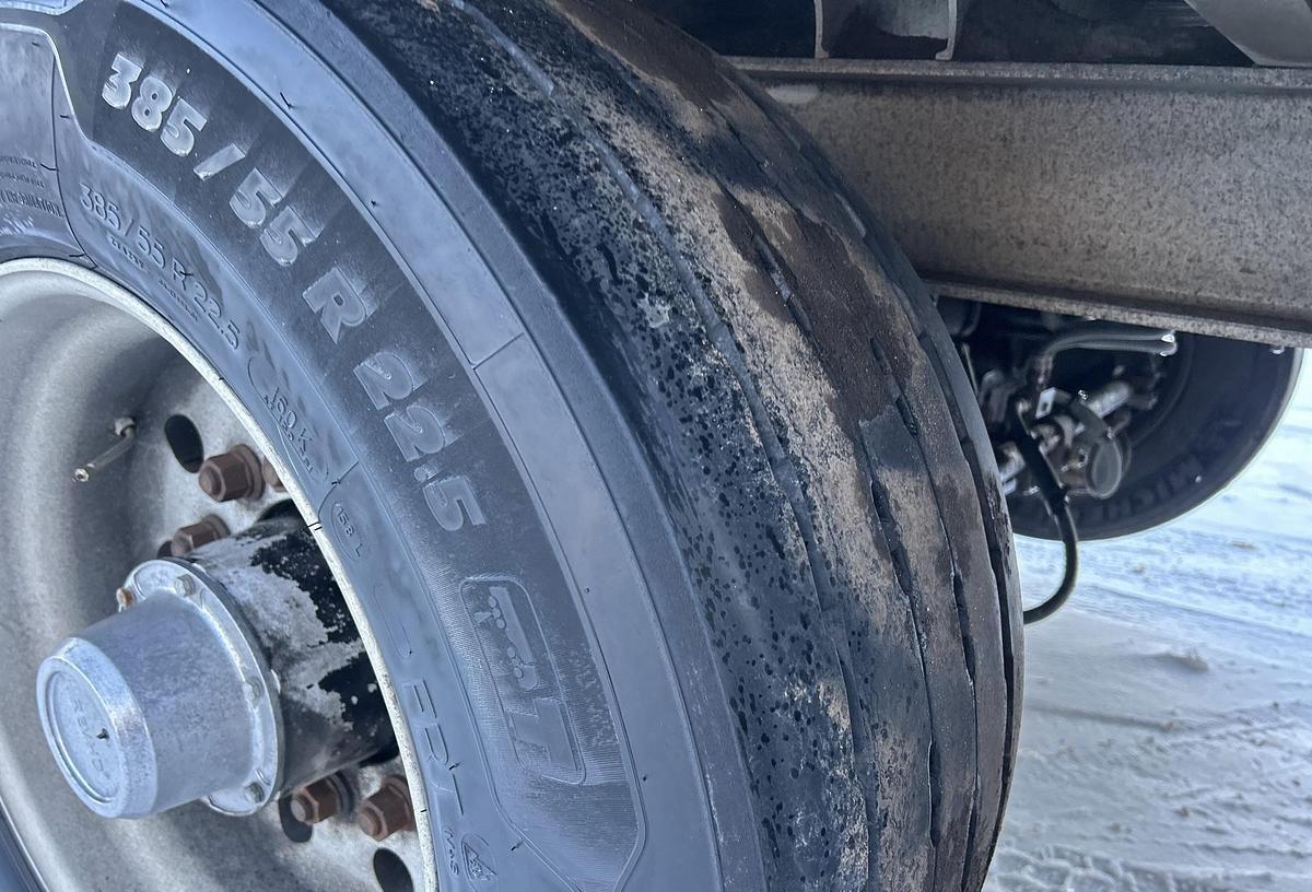 Used 2016 Titan 53 ft x 102 in Quad/A Moving Floor Open-Top Chip Trailer