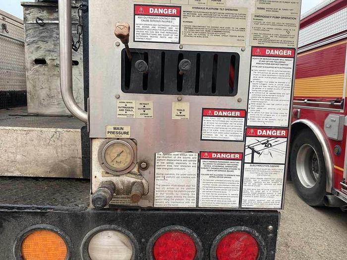 Used 2011 FREIGHTLINER M2 106 POSI Bucket Truck