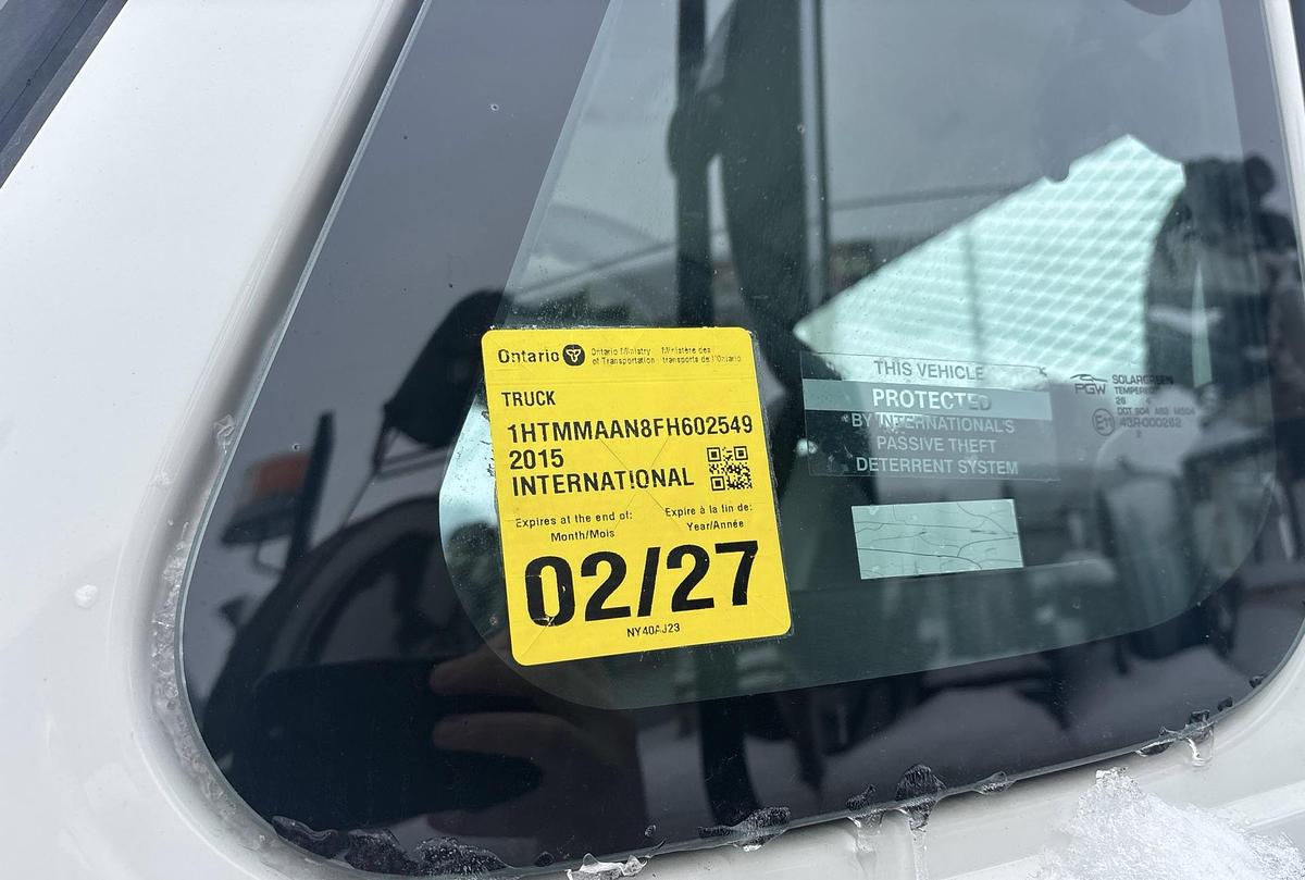 Used 2015 International 4300SBA 4x2 hi-rail service truck