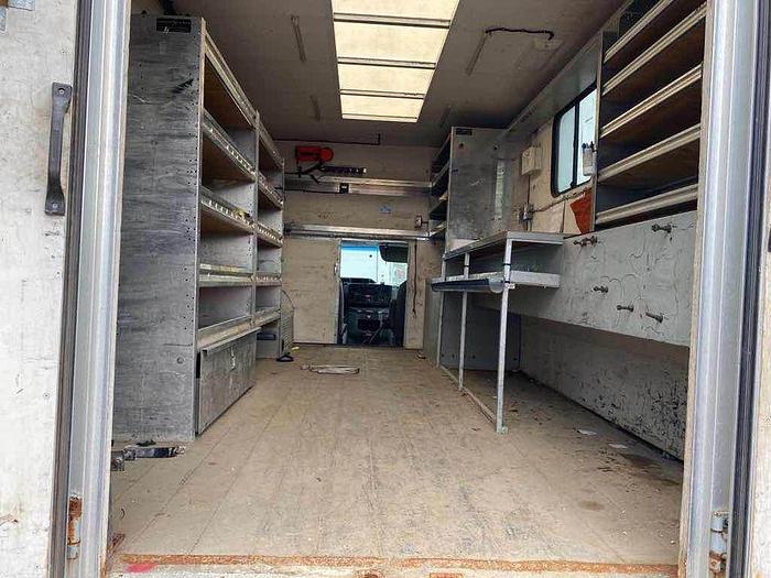 Used 2009 Ford Econoline E450 Super Duty 16' Cuber Service Truck