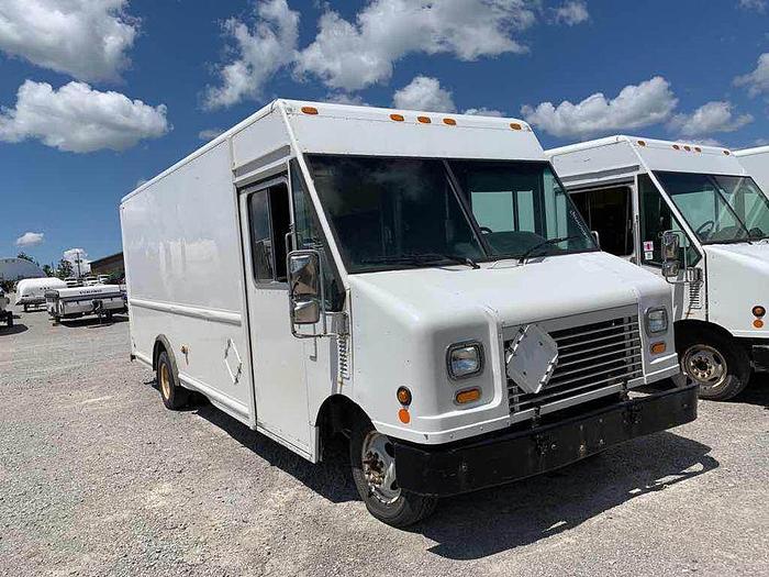 Used 2008 FORD E450 16 FOOT STEP VAN $17 K 5.4 LITRE V8 GAS POWER