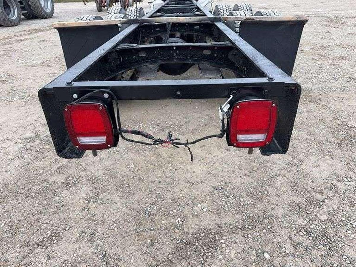 Used 2008 FREIGHTLINER M2 112 DAY CAB & CHASSIS