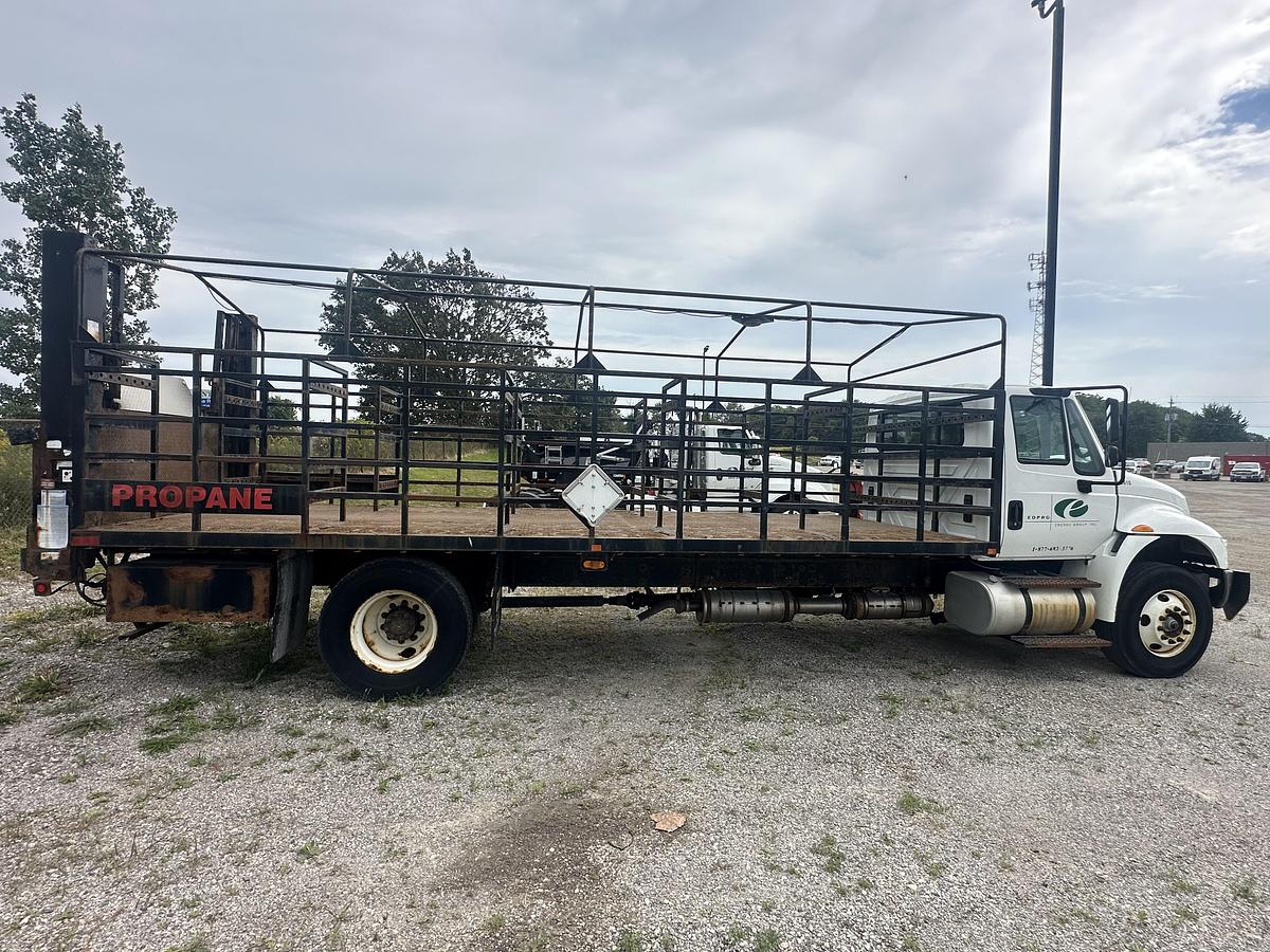 Used 2016 International 4300 series air brake
