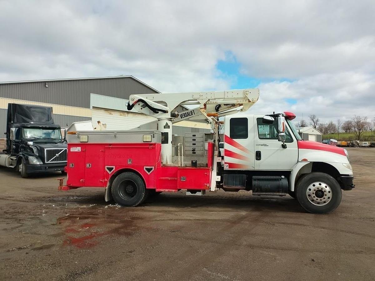 Used 2011 International DuraStar S/A Bucket Truck