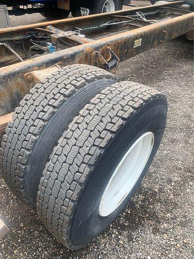 Used 2013 International 4300 SERIES air br cab and chassis