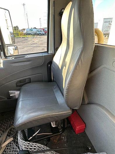 Used 2015 INTERNATIONAL TERRASTAR CUBE truck with alluminum tailgate