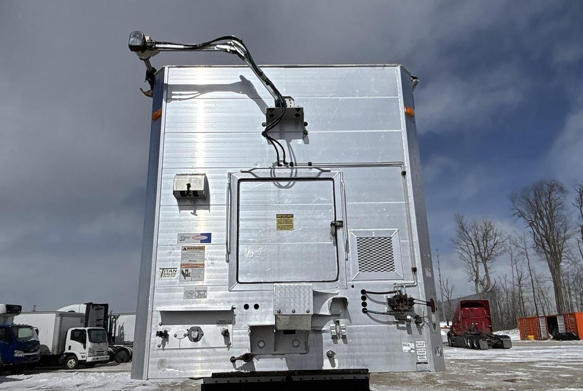 Used 2011 Titan 53 ft 5/Axle Moving Floor Trailer