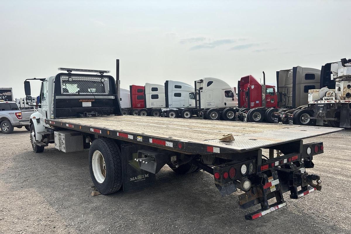 Used 2015 International 4300 4x2 rollback truck