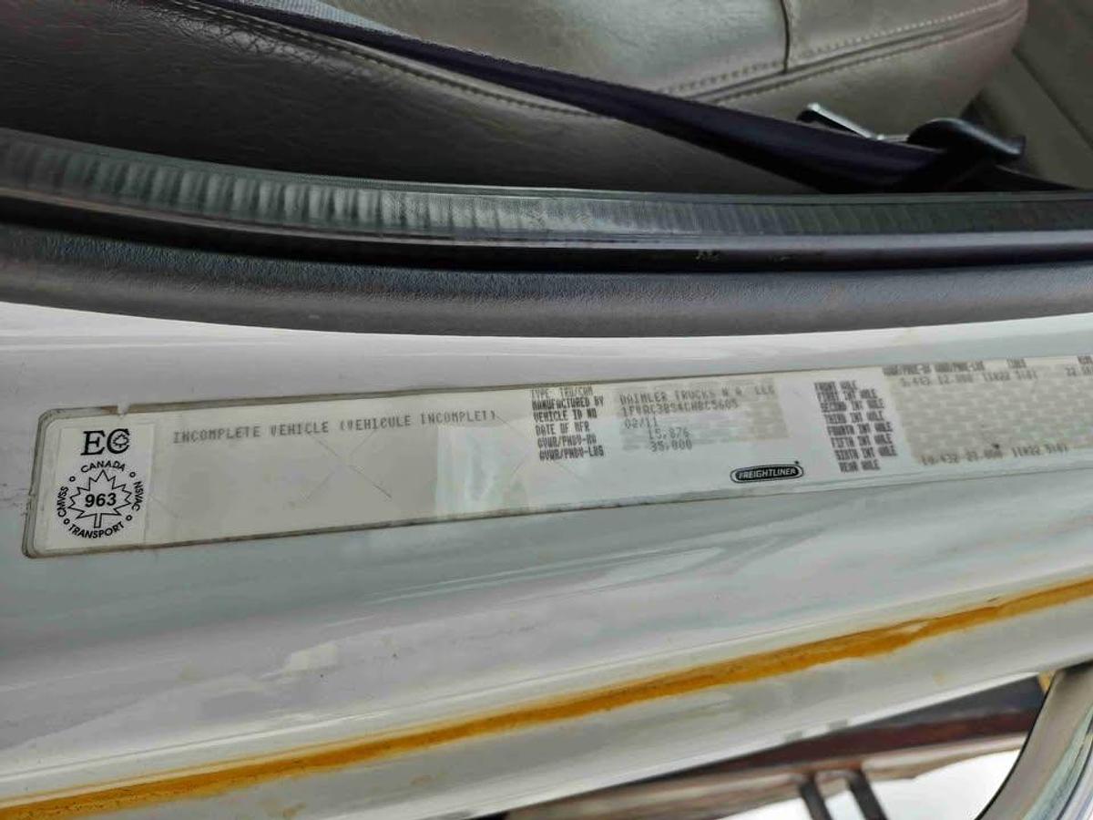 Used 2012 FREIGHTLINER M2 106 heavy duty